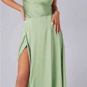 Elegant Green Evening/Bridemaids Dress